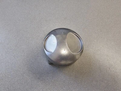 MUY BONITO USADO ORIGINAL ORIGINAL PORSCHE 911S 2.2 9.8:1 PISTÓN 84P8+ 7/69 NLA Foto 1 de 4