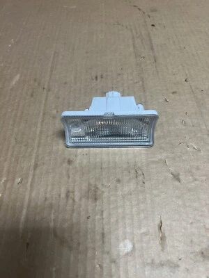 Lámpara de carga inferior lateral derecha Honda Ridgeline RTL 2018 3,5 L FABRICANTE DE EQUIPOS ORIGINALES Foto 1 de 4