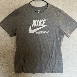 Nike Athletic Cut Gray Short Sleeve Shirt Mens XL - Picture 1 of 7