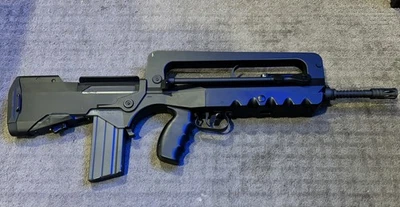 Airsoft Tokyo Marui Famas (Nunca despedido antes) Foto 1 de 4