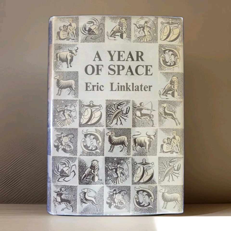 A Year of Space, Autobiography by Eric Linklater 1954 Vintage British BCE Mylar  Foto 1 de 4