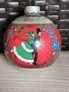 1981 Hallmark Ornamento Bola de Vidrio Primera Navidad Juntos Amor Victoriano 3" - Imagen 1 de 7