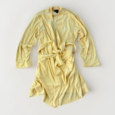 Bata de tela de felpa amarilla Lauren Ralph Lauren talla M bolsillos con cinturón bordados  Foto 1 de 4