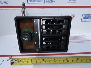 1988-1994 JAGUAR XJ6 REAR CENTER CONSOLE AIR VENT W/ LIGHTER OEM - Picture 1 of 4