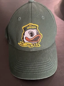 NCAA Oregon Ducks Nike Snapback adjustable Hat Cap Green Top Of The World Brand - Picture 1 of 4