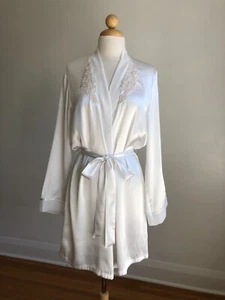 STUNNING LINEA DONATELLA White Silky Satin Beaded Bridal Robe Dressing Gown S/M - Picture 1 of 14