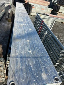 1 X Belagbohle aus Aluminium 4 Gerüst Baugerüst Aluboden Voll Alu - Bild 1 von 5