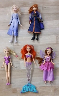 5x Spielpuppen: singende Anna & Elsa; plus 1x  Arielle, 1x Fee, 1x nackte Puppe - Bild 1 von 4