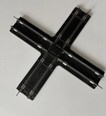American Flyer S Gauge 90 degree crossover track 2 Rail Clean Postwar - Image 1 of 4