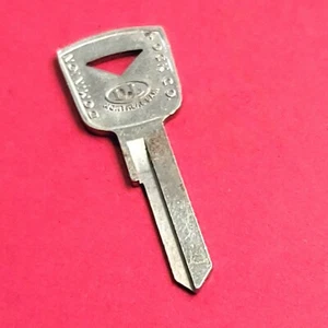Vintage DL Dominion Lock Co. Blank Key No. M127 Montreal Canada Made Car Key - Picture 1 of 9