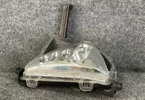 2016-2018 Toyota Prius Left Driver Side Fog Light Lamp Assembly 99226-91002 - Picture 1 of 16