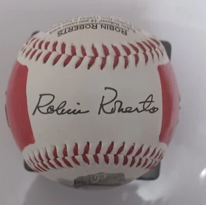 Phillies Hall of Fame Pitcher Signed Robin Roberts Ball. Simulated Signature. - Picture 1 of 8