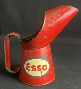 ESSO VINTAGE PINT OIL POURER JUG CAN GARAGE FORECOURT PETROL DISPLAY MEASURE - Foto 1 di 13