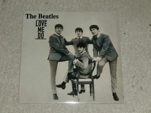 THE BEATLES. LOVE ME DO.  ART 116 (SUPERB LIMITED EDITION (250  only) WHITE 45) - Imagen 1 de 2