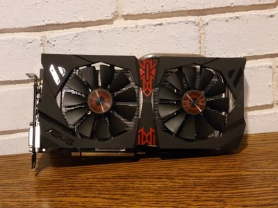 ASUS AMD Radeon R9380 4GB GDDR5 Graphics Card (STRIX-R9380-DC2OC-4GD5-GAMING) - Image 1 of 3