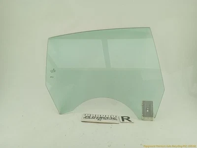 Стекло на заднюю дверь правостороннее для пассажира Volkswagen VW CC подходит для 2009–2017 09 10 11 - Изображение 1 из 4