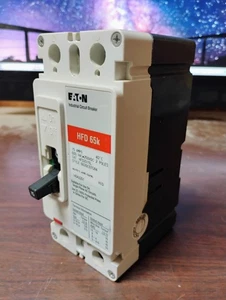 EATON HFD2015L CIRCUIT BREAKER 15 AMP 600VAC/250VDC 2-POLE NEW NO BOX - Picture 1 of 9