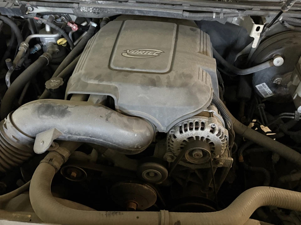 Cilindro maestro Chevy Tahoe 07 08 Foto 1 de 3