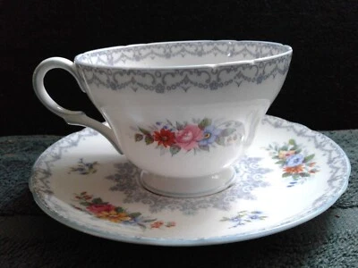 Shelley Henley "Crochet" Pattern Footed Tea Cup & Saucer No. 13303, England - Image 1 of 4