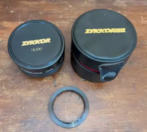 Zykkor Deluxe Video 0.5x 58mm Wide Angle w/ 58mm - 49mm Adapter & Case - Picture 1 of 11