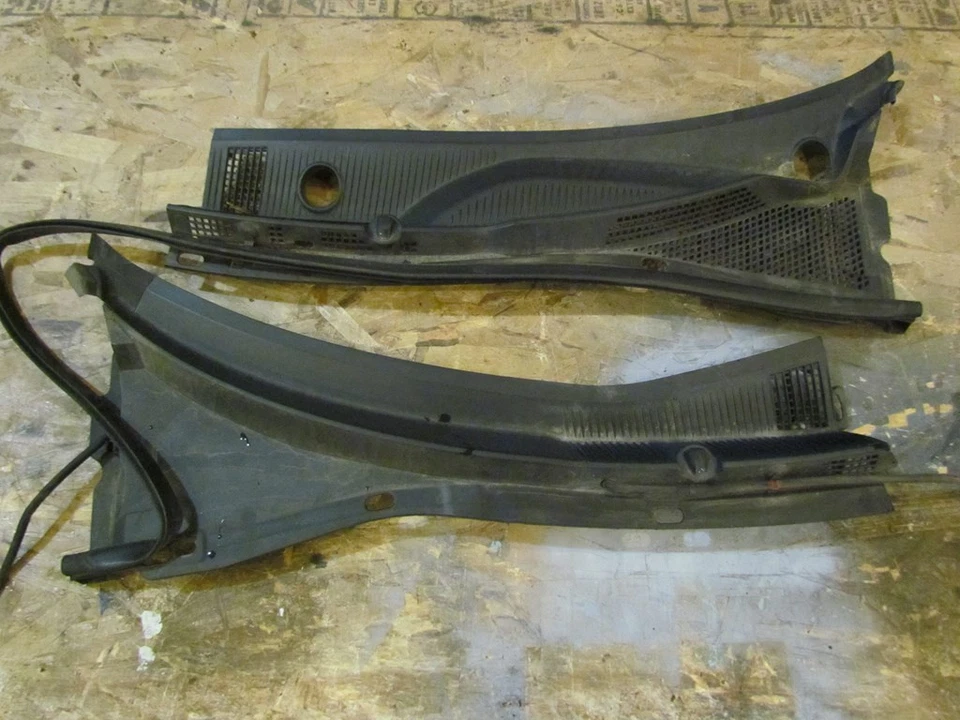 2004 Mazda RX8 RH LH Windshield Wiper Cowel Set OEM - Image 1 of 1