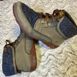Chaco wasserdichte Leder Barbary Stiefel Schnürung Regen Winter Oberbekleidung Größe 8,5 - Bild 1 von 10