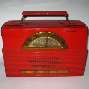 PHILCO ® Model B652 - AC Battery - Portable - Red - AM Vacuum Tube Radio - Picture 1 of 6