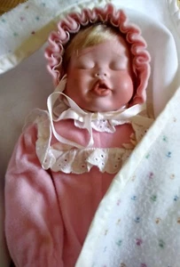 Elizabeths Homecoming baby doll by Kathy Barry Hippensteel - Picture 1 of 5