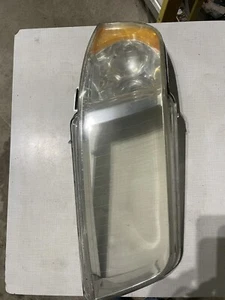 AUDI A8/S8 D2 USA PASSENGER SIDE HEADLIGHT LENS ONLY # 1 305 542 221 ECE - Picture 1 of 6