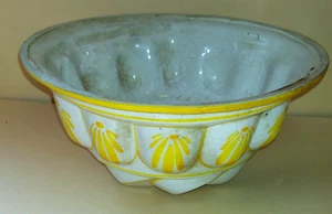 Large Antique Hand Painted Ceramic Jelly/Pudding/Food Mold - Picture 1 of 5