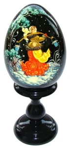 Oeuf en bois, Oeuf Collection Russe - La porteuse d'eau, cadeau original Noel - Imagen 1 de 2