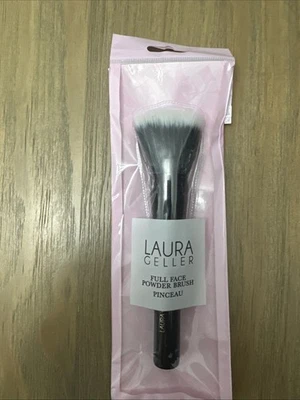 LAURA GELLER NEW YORK LAURA GELLER Full Face Powder Makeup Brush with Wooden Handle in Midnight Bla...