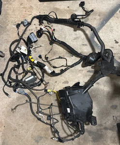 2017-2019 Hyundai Elantra Front Wiring Harness with Fuse Box OEM - Picture 1 of 6