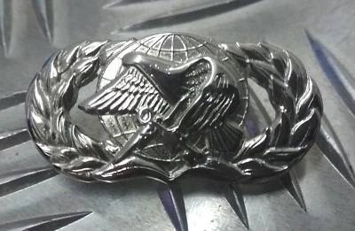 Genuine American USAF Air Force Basic Logistics Service Personnel Badge USAFB1 - Image 1 of 2