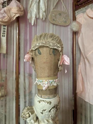 "Antigua gorra de cama de encaje y cinta de seda, rosa rubor y marfil 22""" Foto 1 de 4