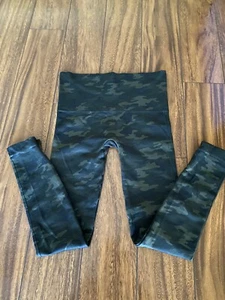 Spanx Leggings Womens Medium Green Camo Look At Me Now High Rise - Picture 1 of 7
