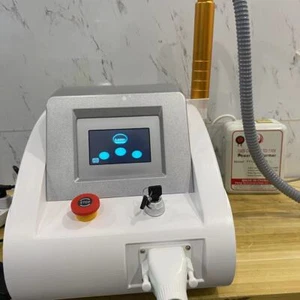 Portable Pico Nd Yag Laser Q Switched Pigments Eyebrow Tattoo Birth Mark Laser - Bild 1 von 10