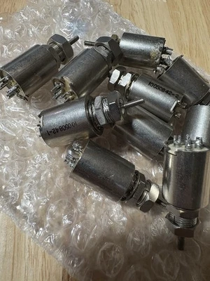 Spectrum Control Dual Line Common Mode Panel Mount EMI Filter 10050842-1 - Image 1 of 4