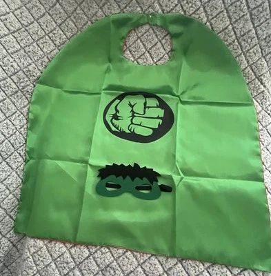Hulk Smash Verde Capa y Máscara Niños Disfraz Juegos con disfraces Vestir Iron Man Reversible Foto 1 de 4