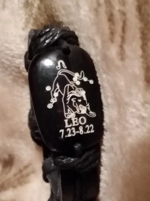 狮子座占星术可调节手链黑色素食皮革生肖占星袖口 — 第 1/4 张图片