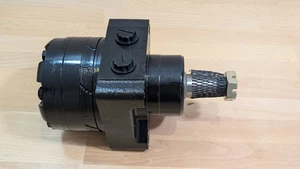 Wheel Motor Compatible with Z Master 1-523328 103-6988 Parker TF0240US08 - Picture 1 of 5