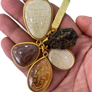 Gift Set LP Sila Gold micron Case Pendant Magic Pidta Bia Kae Locket Thai Amulet - Bild 1 von 8