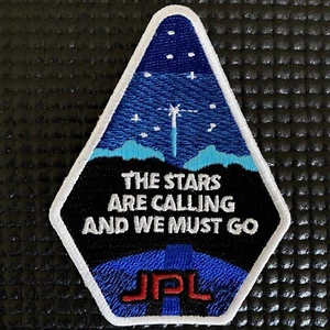 RARO - Parche espacial JPL NASA “Las estrellas están llamando y debemos irnos” - 3,5” - Imagen 1 de 1