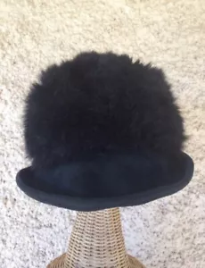 Original Vintage Mooneys New Zealand Genuine Fur Skin Winter Hat - Picture 1 of 7