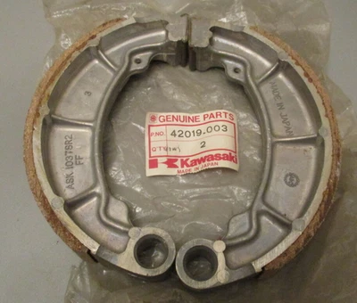 NOS Kawasaki OEM Rear Brake Shoes 74-75 S3 S3A S1B S1C A1 A1SS A7 A7SS 42019-003 - Image 1 of 4