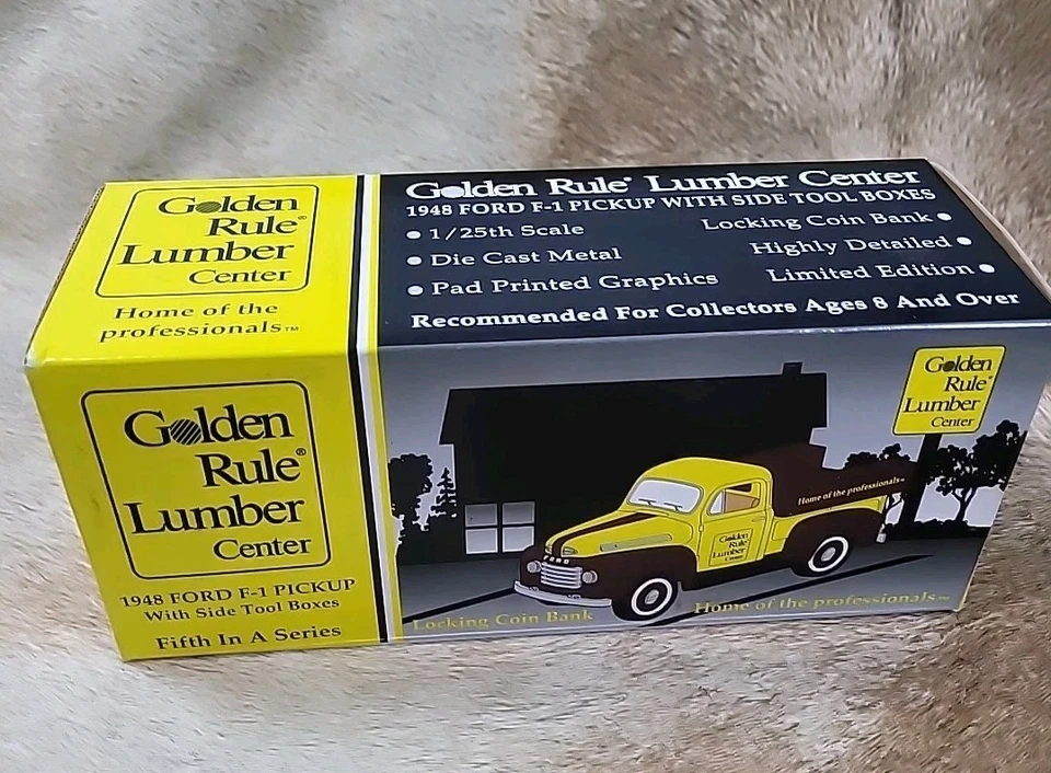 Banco de monedas camioneta Ford F1 1948 madera regla de oro fundido a presión nuevo en caja Foto 1 de 4