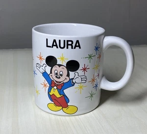 Tazza Vintage Disney World LAURA Topolino Caffè Nome Personalizzato Epcot - Foto 1 di 7