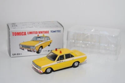 A94 1:64 3 INCH TOMICA TOMY VINTAGE LV-N33A NISSAN CEDRIC SERVICE PATROL CAR MIB - Immagine 1 di 4