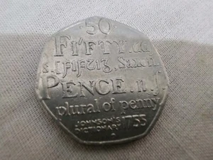 RARO Diccionario Johnson 1755 Sajón Plural de Penique 2005 50P Moneda de Cincuenta Peniques - Imagen 1 de 3