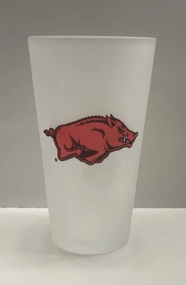 Vaso para beber Arkansas Razorbacks NCAA 16 oz Frost Pint - rojo y blanco Foto 1 de 4